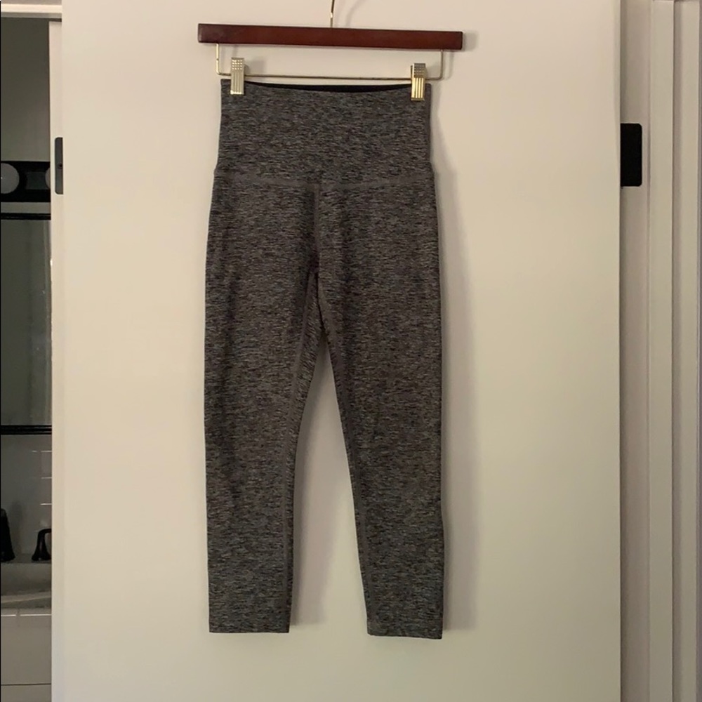 Beyond Yoga crop pants